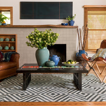 Cargar imagen en el visor de la galería, Dorado Collection DB-03 Charcoal / Ivory