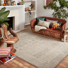 Cargar imagen en el visor de la galería, Malik Collection MAL-03 Ivory / Stone