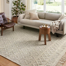 Cargar imagen en el visor de la galería, Noelle Collection NOE-02 Ivory / Black